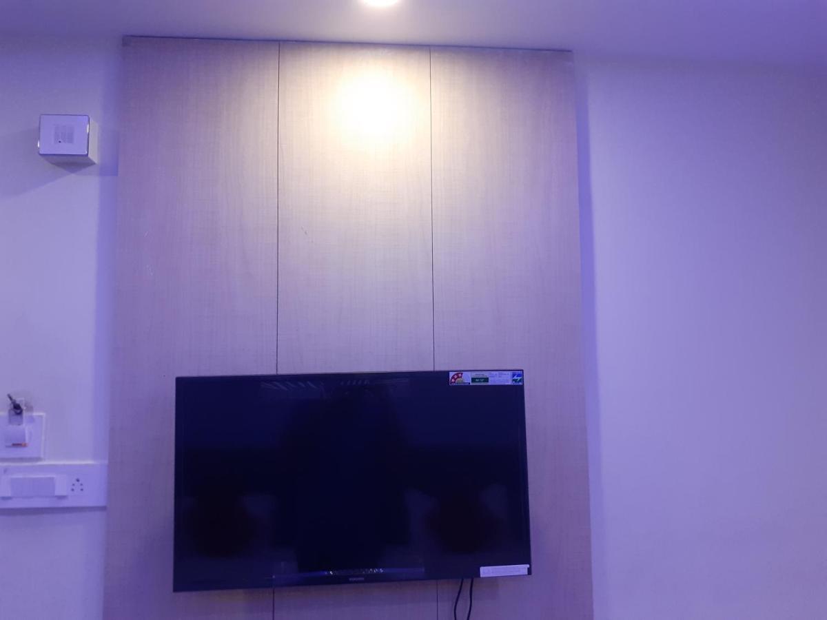 Hotel Delight Deluxe Pipra Dewās Exteriér fotografie